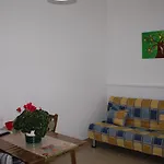 Bed & Breakfast All'ombra Del Carrubo -