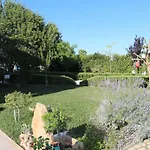 All'ombra Del Carrubo - 4*
