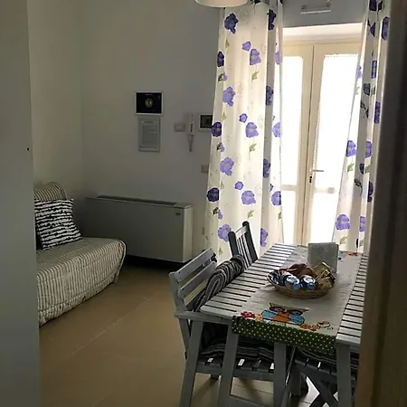 Nocleg ze śniadaniem All'ombra Del Carrubo - 4*