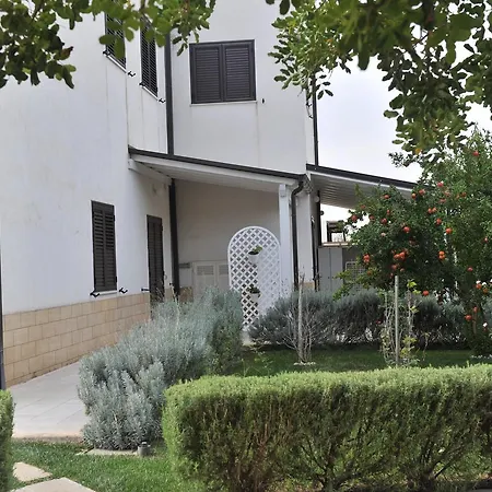 All'ombra Del Carrubo - Metaponto