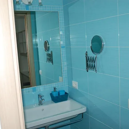 All'ombra Del Carrubo - Bed & Breakfast 4*