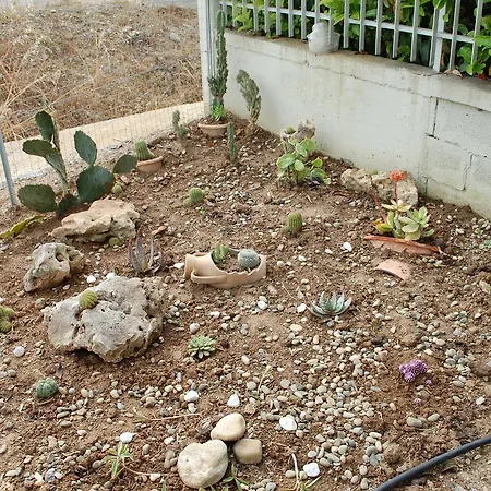 Bed & Breakfast All'ombra Del Carrubo - 4*