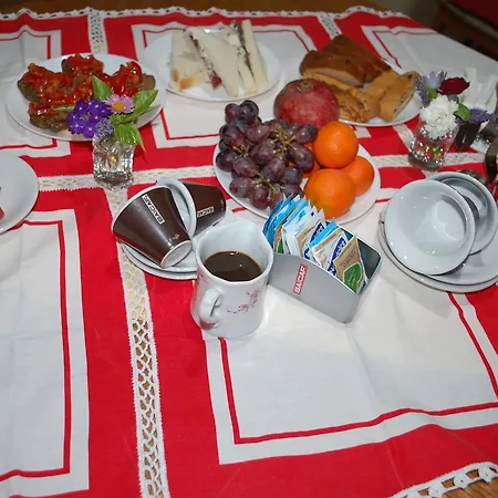 All'ombra Del Carrubo - Bed & Breakfast