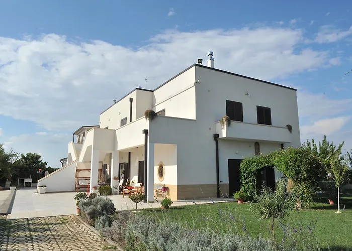 All'ombra Del Carrubo - Bed & Breakfast 4*